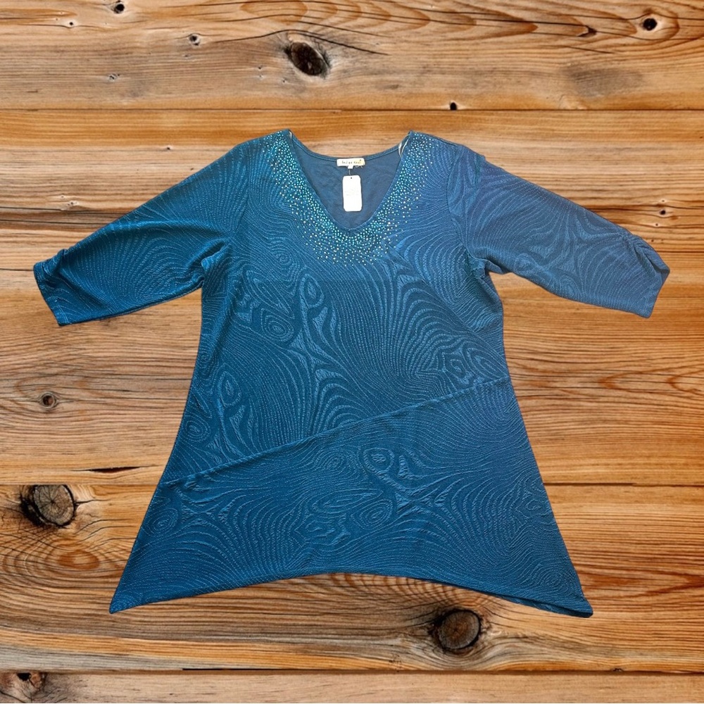 Boutique Women’s Blue Tunic Blouse